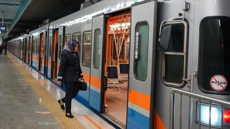 30 Ağustos'ta Ücretsiz Toplu Taşıma! İstanbul, Ankara, İzmir Müjdesi