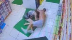 Akaryakıt İstasyonunda Kadına Dehşet! Önce Darp Sonra Gasp Şoku