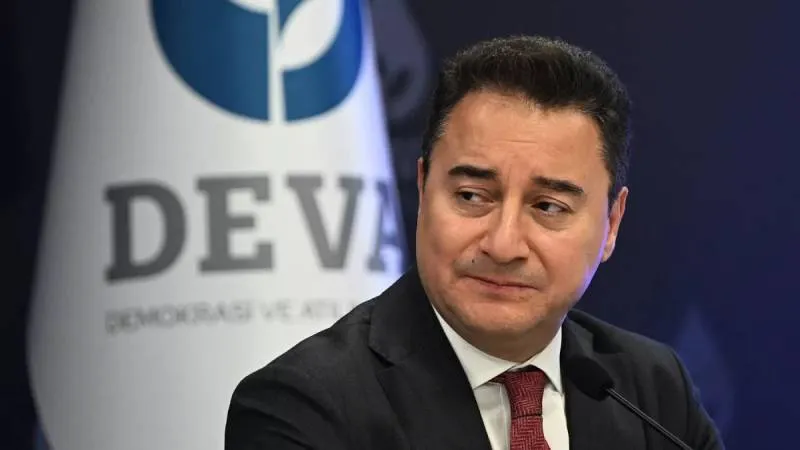 Babacan'dan Şok Uyarı: İran'dan Türkiye'ye Göç Dalga mı Geliyor?