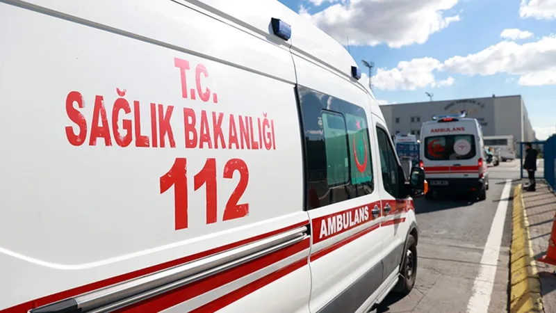 Amasya’da 2 otomobil çarpıştı: Çok sayıda yaralı var