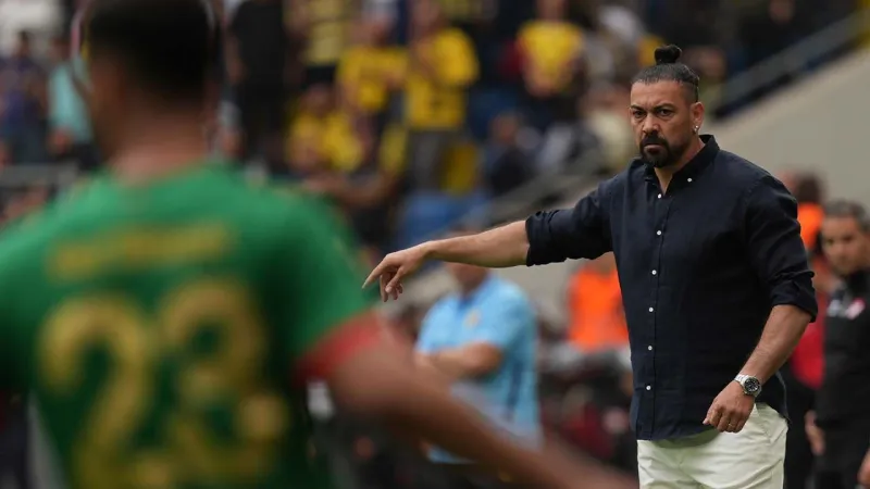 Amedspor'da Şok Ayrılık! Servet Çetin Görevden Alındı mı?