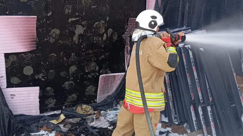 Antakya’da İnşaat Alanında Yangın Çıktı