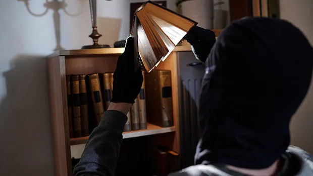 Avrupa'yı Sarsan Kitap Soygunu: 80 Yılın En Büyük Hırsızlığı!