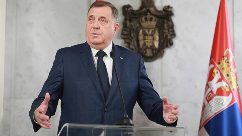 Dodik'ten Şok Referandum Kararı! Görevden Alınmaya Rest mi Çekti?
