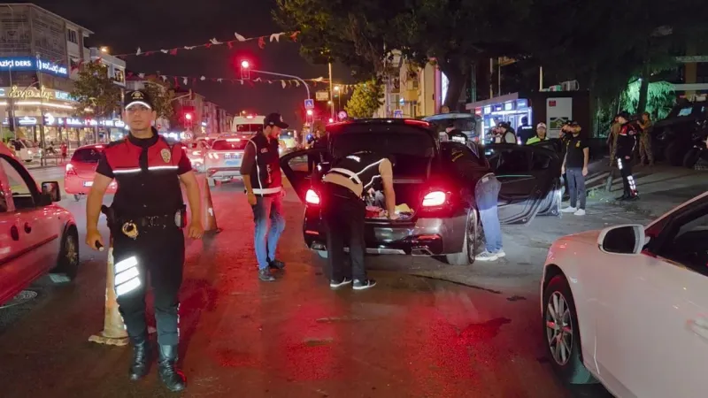 İstanbul'da Şok Baskın! 14 Kaçak Tek Tek Yakalandı!