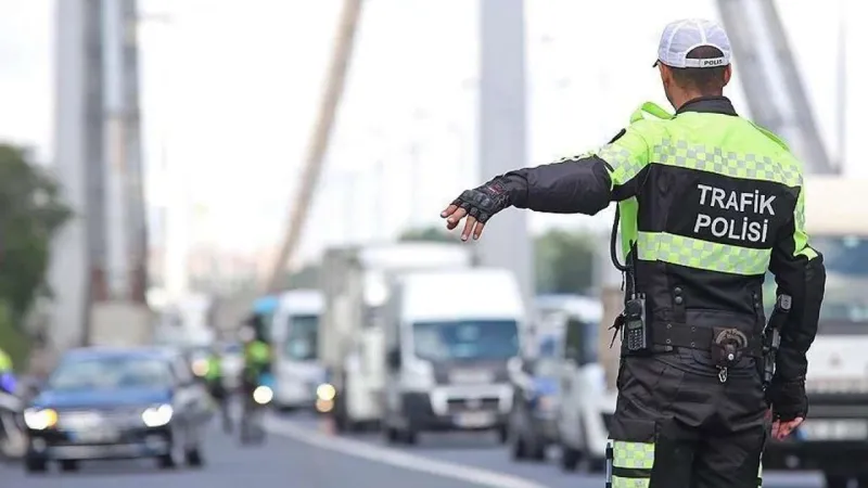 Bağcılar'da Trafik Magandası! O Sürücüye Ceza Yağdı!