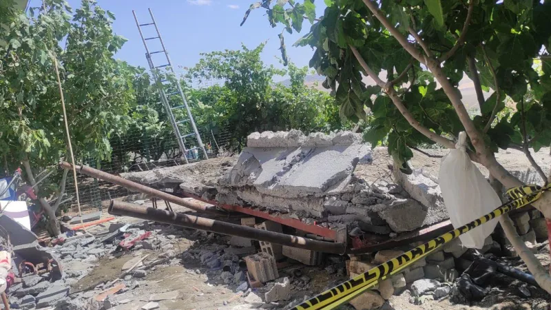 Batman'da balkon çöktü: Ölü ve yaralılar var