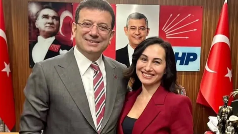 İmamoğlu'nun Sürprizi! Özlem Gürzel AK Parti'ye Mi Geçti?