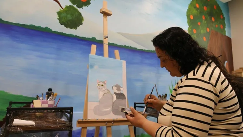 Denizli'deki merkezde psikiyatri hastaları sanatla rehabilite ediliyor