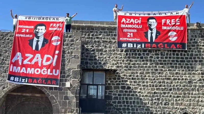 Diyarbakır Surları'na asılan 'İmamoğlu'na özgürlük' pankartlarına el konuldu