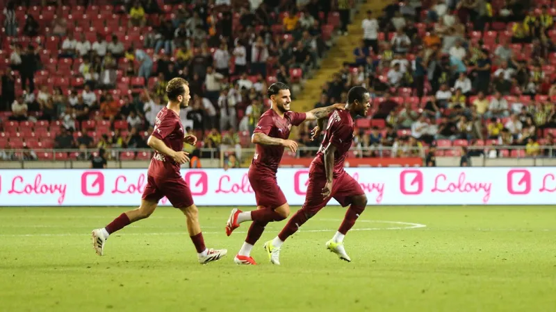 Fenerbahçe farklı mağlup oldu