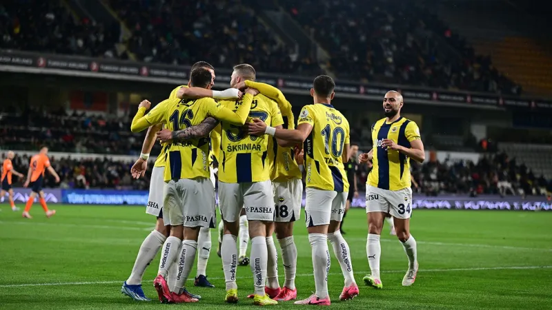 Fenerbahçe'de Şok Ayrılıklar! O 9 Yıldızın Bileti Kesildi Mi?