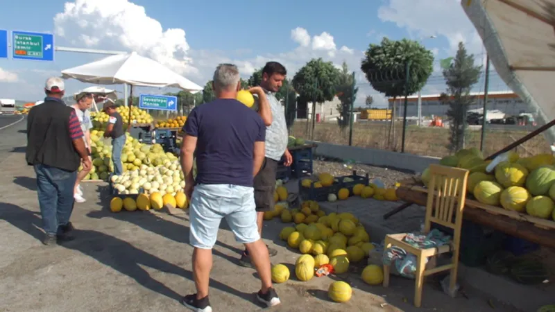 Kavun Fiyatları Çakıldı! Marketlerde Şok İndirim: İşte Yeni Fiyatlar