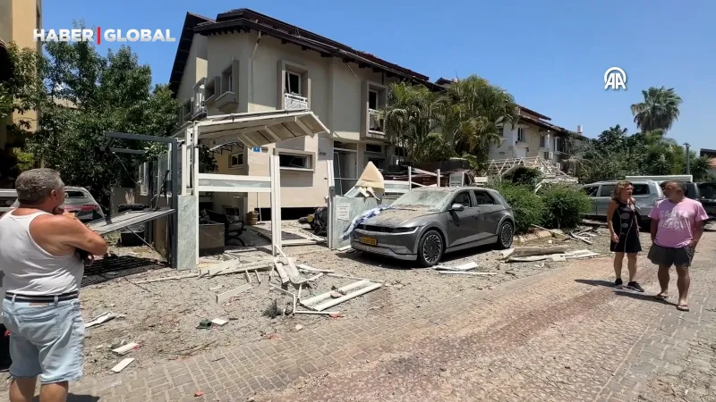 İran’ın İsrail'e yönelik füze saldırılarından sonra Rişon LeTsiyon bölgesi ağır hasar aldı