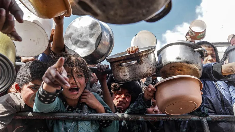 İsrail soykırımının yeni yüzü: Açlık Gazzede kol geziyor