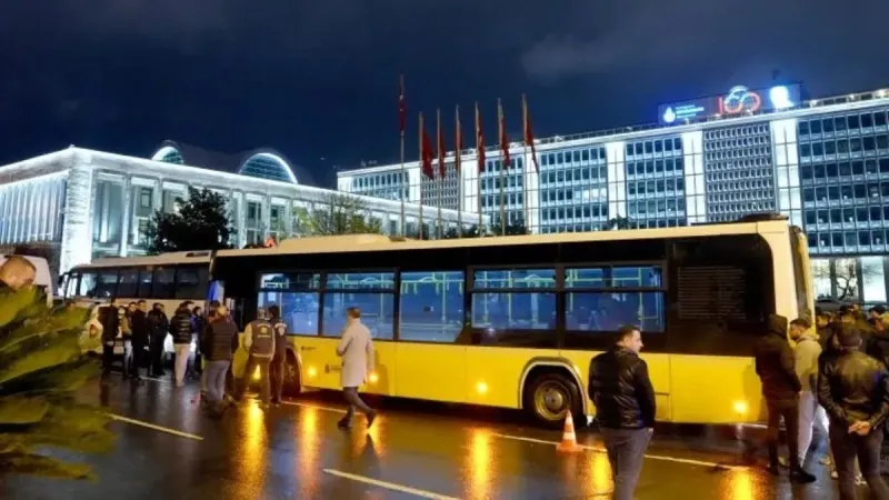 İstanbul'da kaos kapıda! Toplu taşımada kriz yükleniyor! Özel halk otobüsleri kontak kapatacak