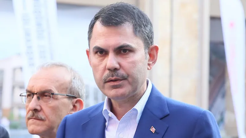 Akdeniz Sallandı! Bakan Kurum'dan İlk Açıklama: Hasar Var mı?