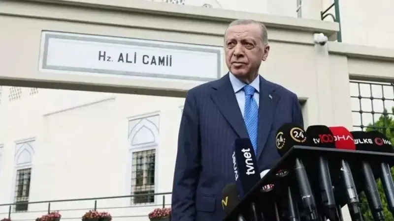 Erdoğan'dan Sürpriz Ziyaret! Cuma Namazını Nerede Kıldı?