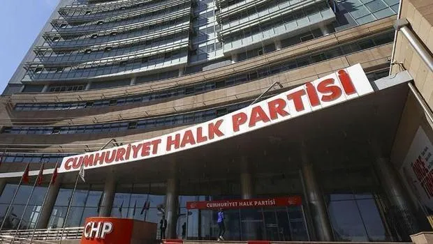 CHP’de Cumhurbaşkanı Adayı İçin Önseçim Heyecanı: İmamoğlu Tek Aday
