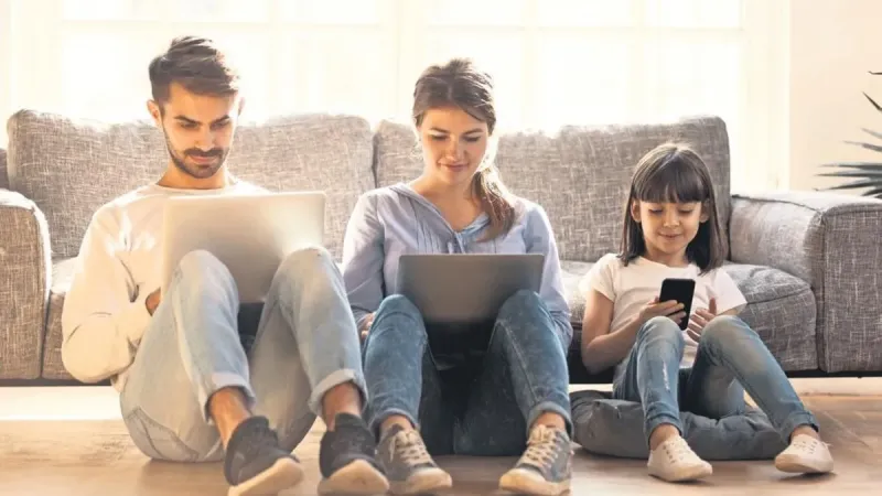 Dijital Bağımlılık Alarm Veriyor! Aile Bağları Çözüm Mü?