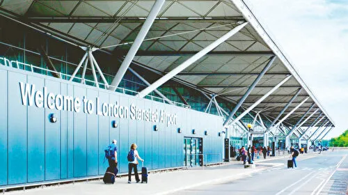 Londra Havalimanı'nda Kaos! Uçuşlar İptal Mi Edildi?