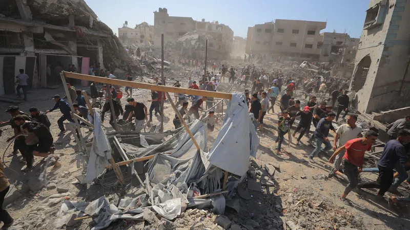 Gazze'de Katliam! İsrail'den Sabaha Kadar Süren Bombalı Saldırı