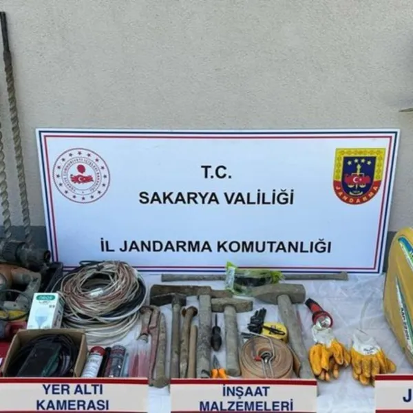 Sakarya'da Şok Baskın! Kaçak Kazıda Yakayı Ele Verdiler!