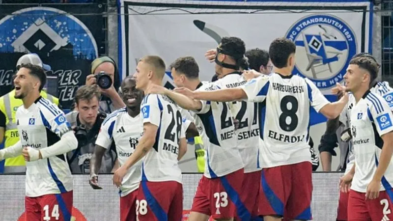 Hamburg'da Şenlik Kabusa Döndü! İzdihamda Yaralılar Var