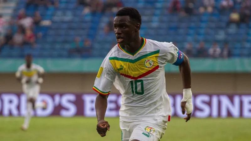 Fenerbahçe'den Bomba Transfer! Amara Diouf Artık Kanarya'da mı?