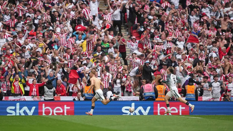 Sunderland Efsanesi Geri Döndü! Son Dakika Golüyle Premier Lig'de!