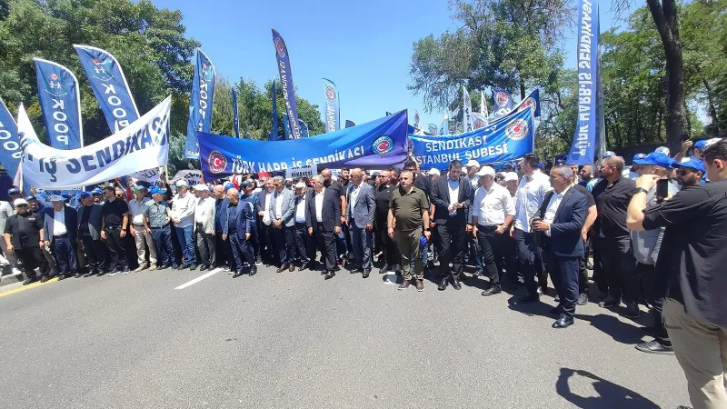 TÜRK-İŞ'ten sendikalarla Maliye Bakanlığı'na yürüyüş