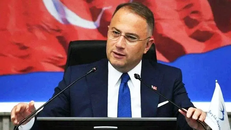 Murat Çalık Ameliyat Oldu! Beylikdüzü'nde Neler Oluyor?