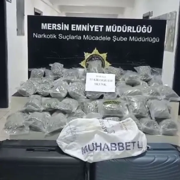 Minibüste Şok Baskın! Mersin'de 35 Kilo Uyuşturucu Ele Geçirildi!