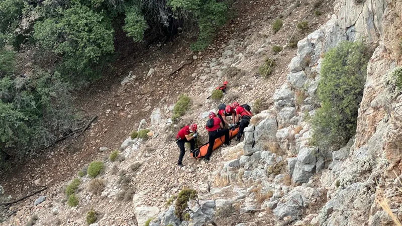 Likya Yolu'nda Korkunç Ölüm! Turist Uçurumdan Yuvarlandı